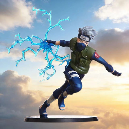 Figura d'azione Kakashi Raikiri di Otaku Family Store Online, dettagliata e dinamica, rappresenta il personaggio Naruto in combattimento.