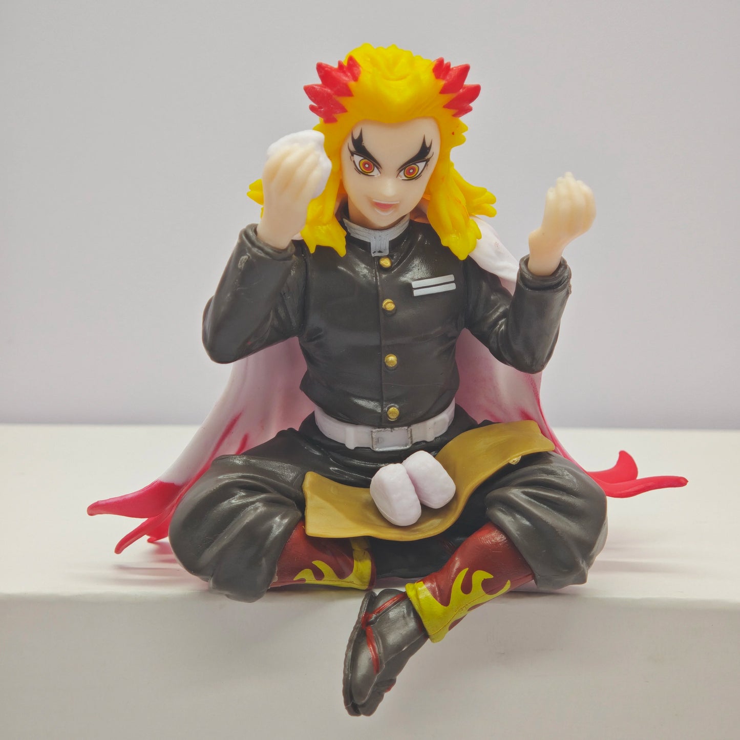 Figura d'azione Demon Slayer Anime con Tanjirou, Tomioka, Giyuu, Zenitsu e Nezuko, personaggi della serie anime Demon Slayer.