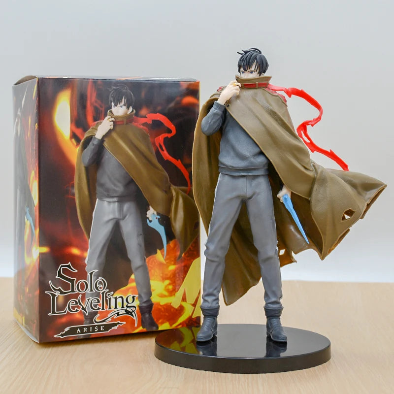 Action figure Igris, il Comandante Rosso Sangue di Solo Leveling, con dettagli vivaci e armatura rossa, di Otaku Family Store Online.