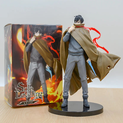 Action figure Igris, il Comandante Rosso Sangue di Solo Leveling, con dettagli vivaci e armatura rossa, di Otaku Family Store Online.