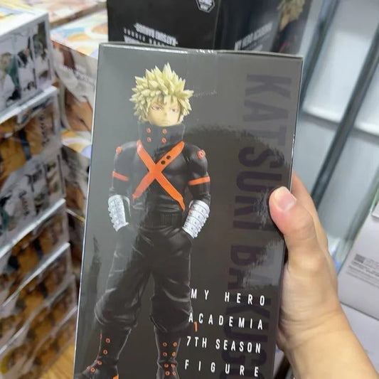 Figura d'azione Katsuki Bakugo di My Hero Academia 7ª stagione, marca Bandai BANPRESTO, dettaglio realistico e dinamico
