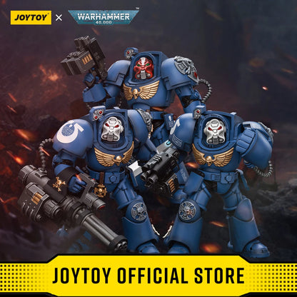 Action figure Ultramarines Terminator Squad Warhammer 40k in scala 1/18, altezza 14,3cm, dettagliata figura da collezione.