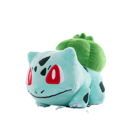 Peluche Mewtwo della collezione Pokémon, morbido e dettagliato, perfetto per i fan di Pokémon e le collezioni di peluche.