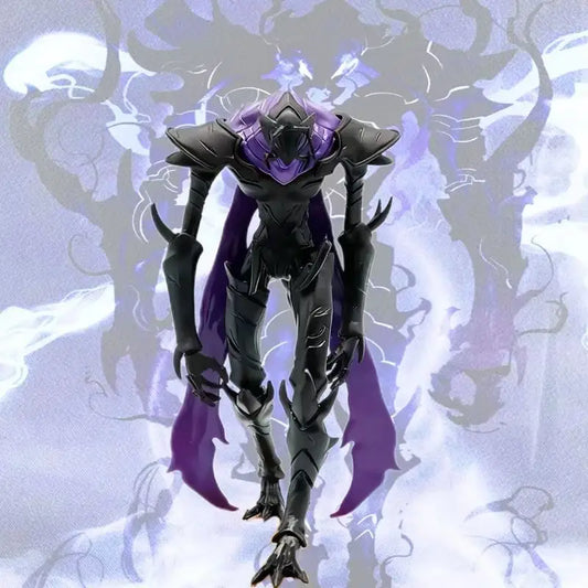 Action figure Beru Il Re degli Insetti dello Shadow Monarch di Solo Leveling, dettagliata e posata in modo realistico.