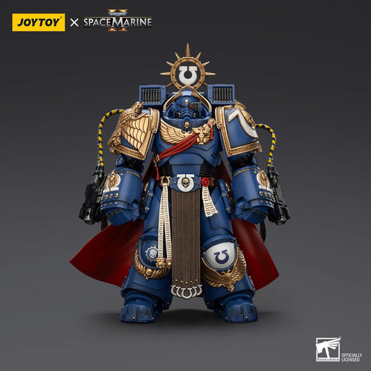 Figura d'azione Warhammer 40K Ultramarine Guilliman Titus Calgar Biologis in scala 1/18 con dettagli realistici e armatura blu.