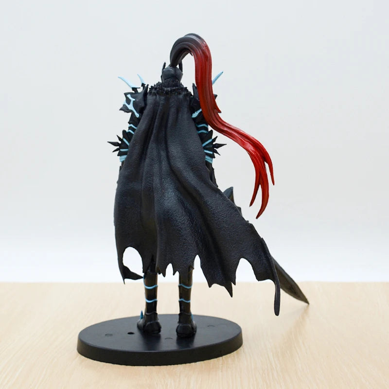 Action figure Commander Igris del Cavaliere delle Ombre di Sung Jin-Woo, dettagliata figura da collezione in stile anime.