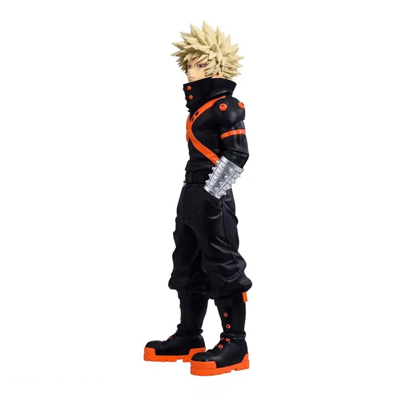 Figura d'azione Katsuki Bakugo di My Hero Academia, settima stagione, marchio Bandai BANPRESTO, dettagliata e colorata.