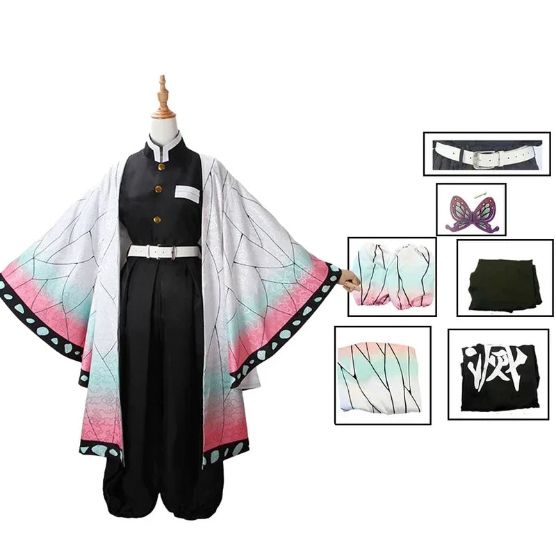 Costume cosplay di Demon Slayer Kochou Shinobu con parrucca, uniforme e dettagli ispirati a Kimetsu no Yaiba, per appassionati anime.