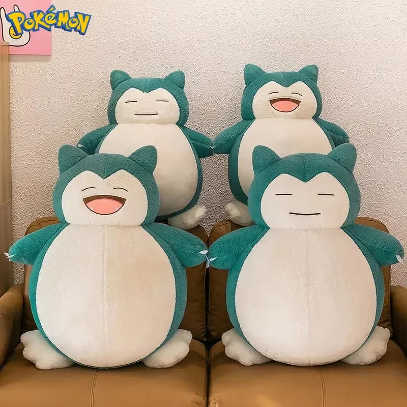 Peluche Snorlax di grandi dimensioni da 30 a 60 cm, morbido e carino, marca Otaku Family Store Online, ideale per collezionisti e fan Pokémon.
