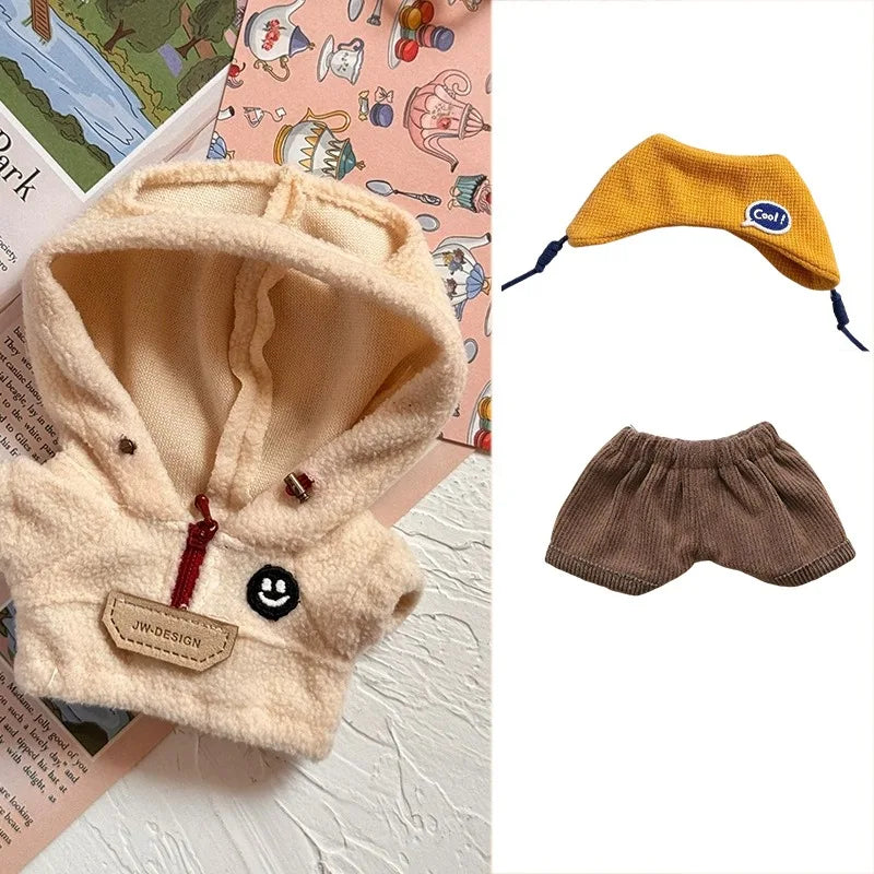 Gonna invernale per bambola Labubu, giacca imbottita con cappuccio in pile, vestito caldo e cappello, marca Otaku Family Store.