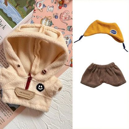 Gonna invernale per bambola Labubu, giacca imbottita con cappuccio in pile, vestito caldo e cappello, marca Otaku Family Store.