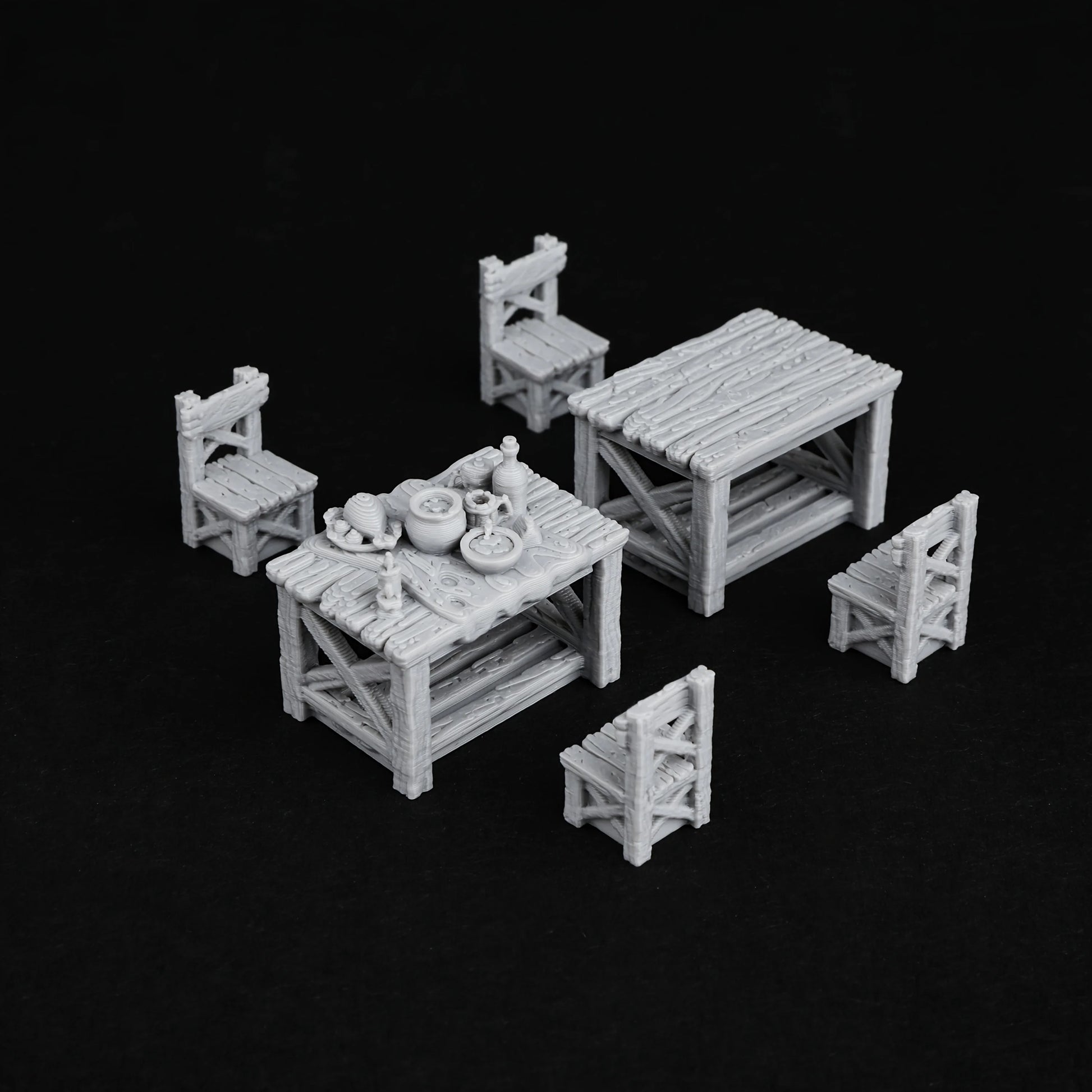 Miniatura in miniatura da tavolo Rustico, set di mobili per gioco di ruolo e terrain per tabletop, con tavolo da pranzo in stile rustico.