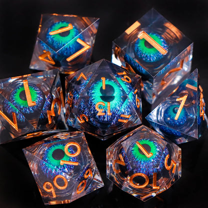 Set di dadi Dragon Eye di Otaku Family Store, dadi a spigoli vivi con nucleo liquido, perfetti per D&D e Pathfinder.