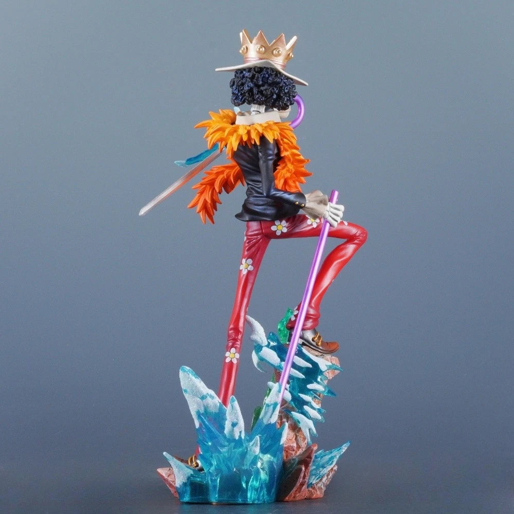 Action figure di Brook di One Piece in PVC, personaggio della serie anime, dettagliata e colorata, ideale per collezionisti.