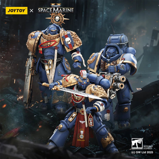 Figura d'azione Ultramarines Relic Primus di Warhammer 40K, modello 1/18, con dettagli elaborati e pose dinamiche.
