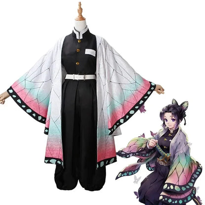 Costume cosplay Demon Slayer Kochou Shinobu di Kimetsu no Yaiba con parrucca e dettagli del uniforme, stile anime e accessori.