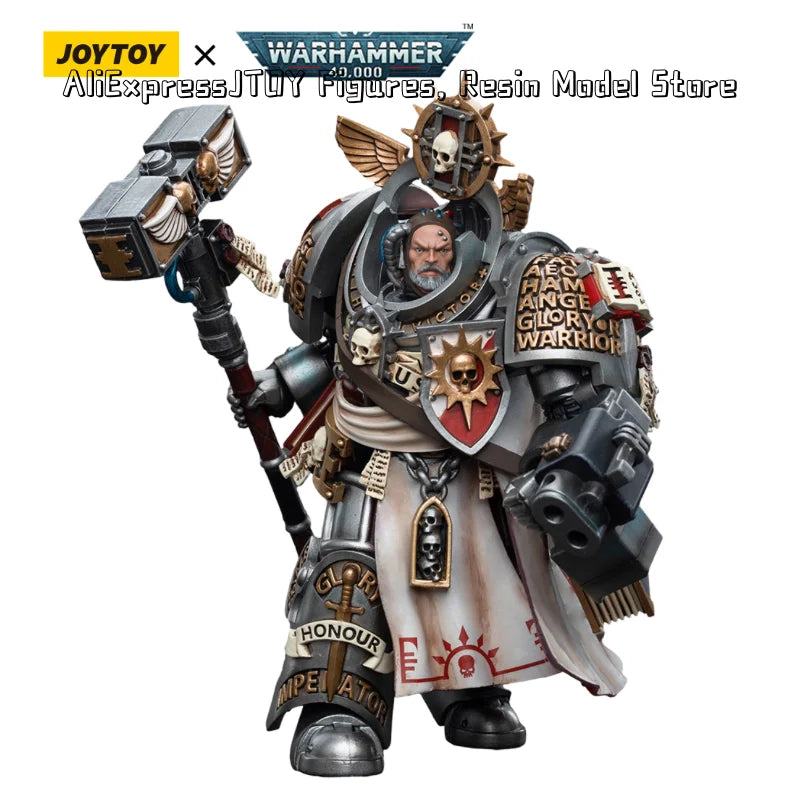 Figura d'azione Warhammer 40K Grey Knights Grand Master Voldus Caddon Vibova con armatura dettagliata e spade, in posizione di combattimento.