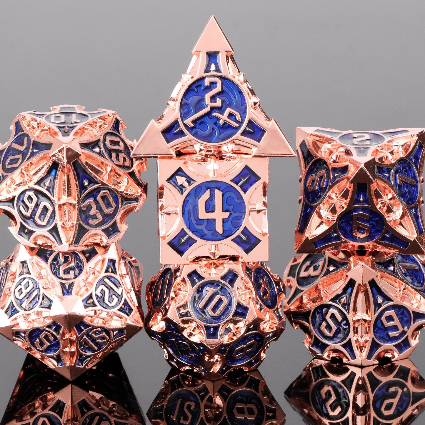 Set di 7 dadi poliedrici in metallo per giochi di ruolo D&D, parte della collezione mista Otaku Family Store Online