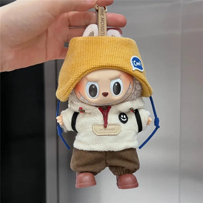 Giacca imbottita invernale Labubu, vestito da bambola, con cappuccio in pile, copricapo e dettagli caldi, marca Otaku Family Store.