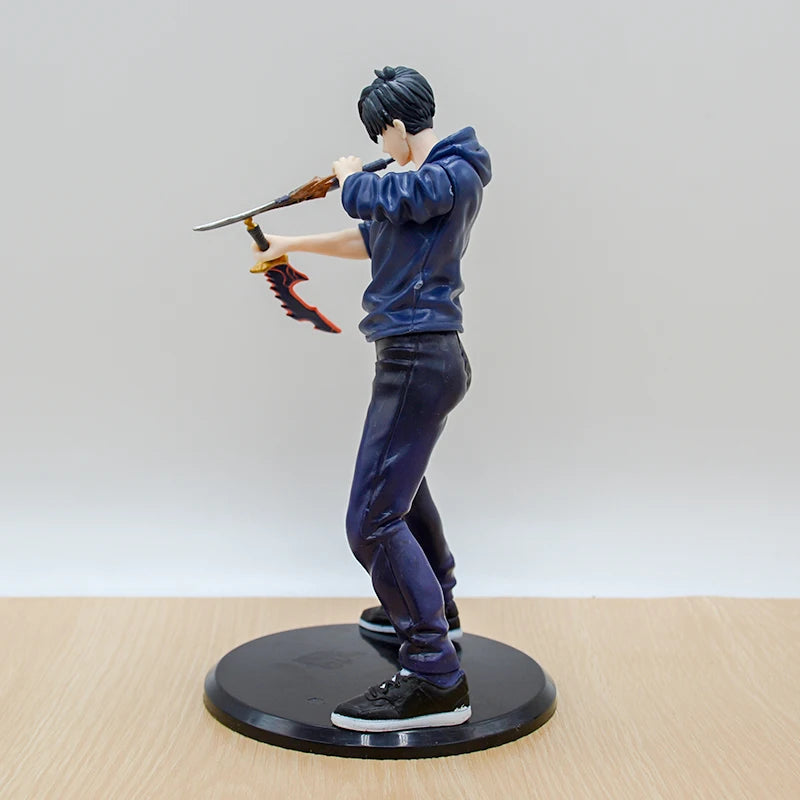 Action figure di Sung Jinwoo, 20cm, da Solo Leveling, modello da collezione di Shun Mizushino, raffigurante il personaggio in posa dinamica.